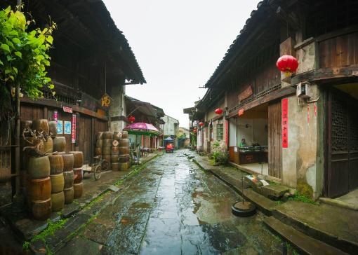 中国宝武拟发行百亿级债券,主要投向西芒杜铁矿项目,目前相关铁路及港口已完成总工程量约25%